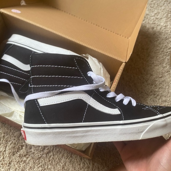 HighTop Vans - Picture 2 of 4